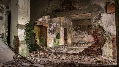 Lost Places  - Verfallenes Gebäude