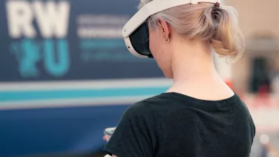 Virtual Reality erleben am RWU-Mobil