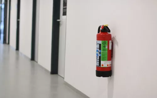 Feuerlöscher im Flur