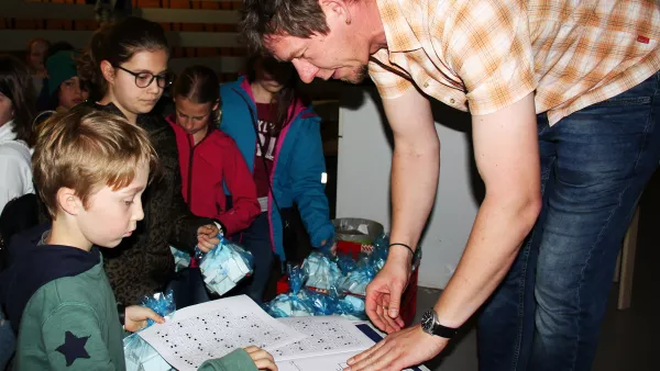 Kinderuni-Vorlesung mit Prof. Pfeil.