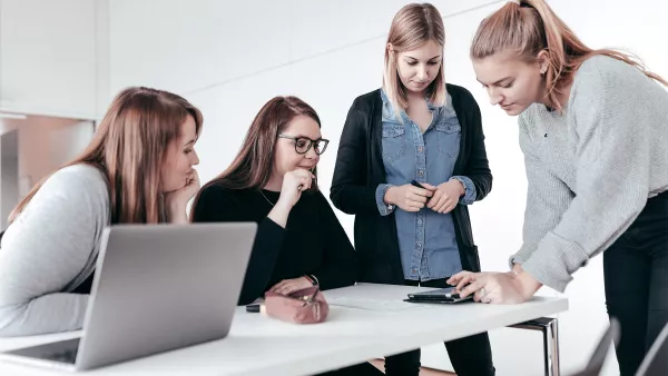 Neue innovative Lehr- und Lernformen sollen an der RWU umgesetzt werden.