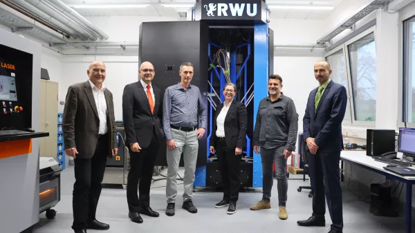 RWU Übergabe Labor Additive Fertigung